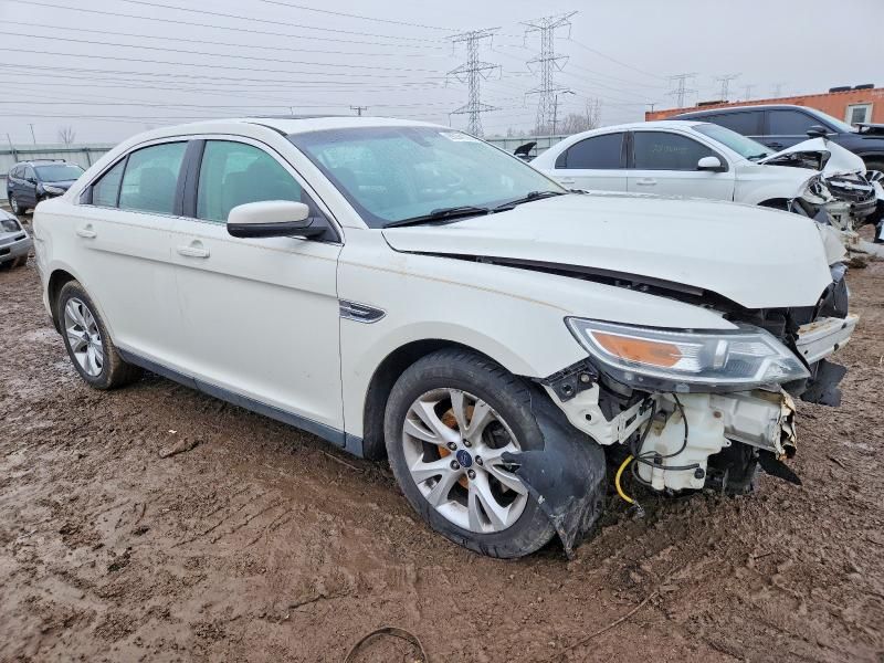 2010 Ford Taurus sel