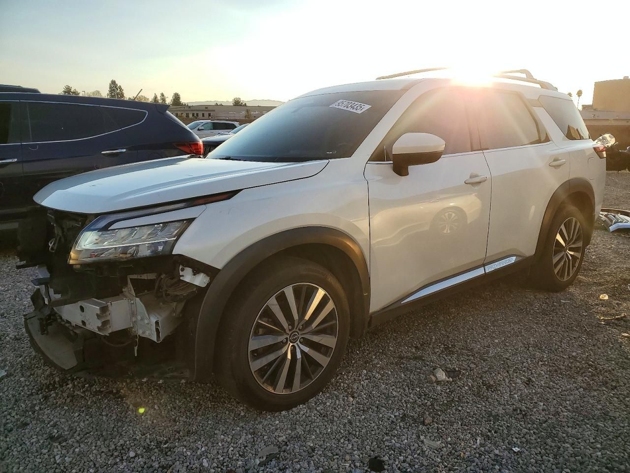 2022 Nissan Pathfinder Platinum