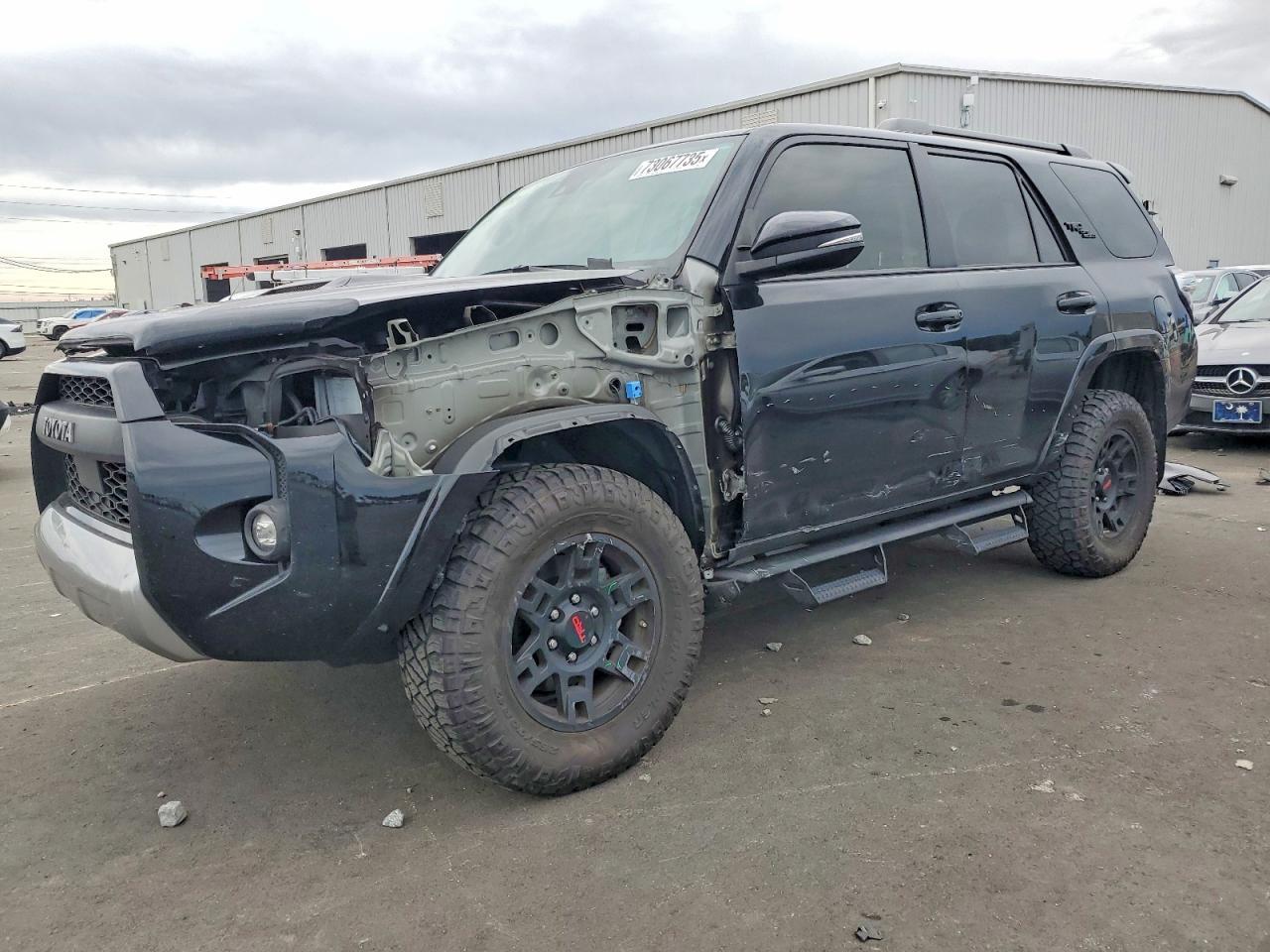 2023 Toyota 4runner se