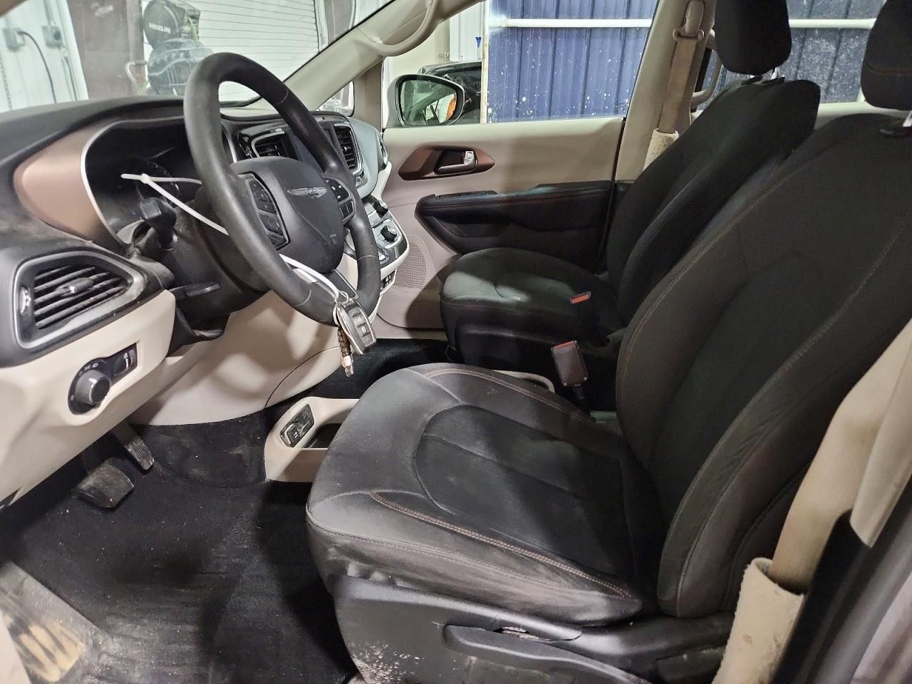 2018 Chrysler Pacifica l
