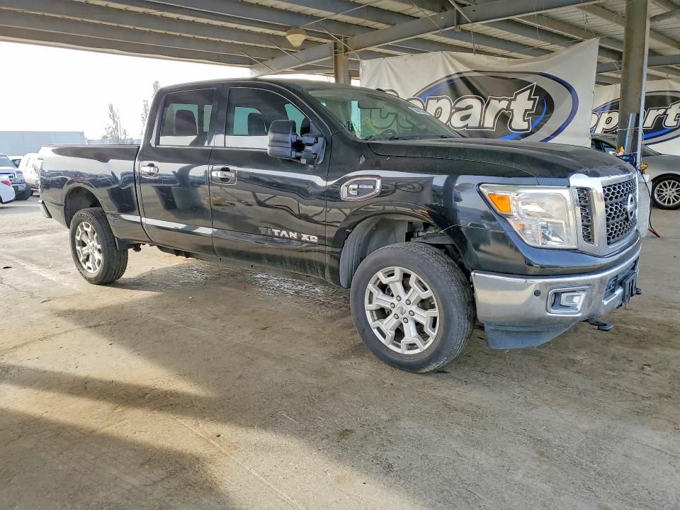 2016 Nissan Titan XD SL