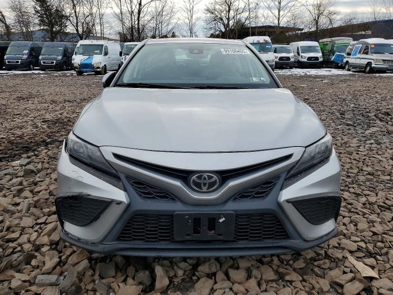 2021 Toyota Camry se