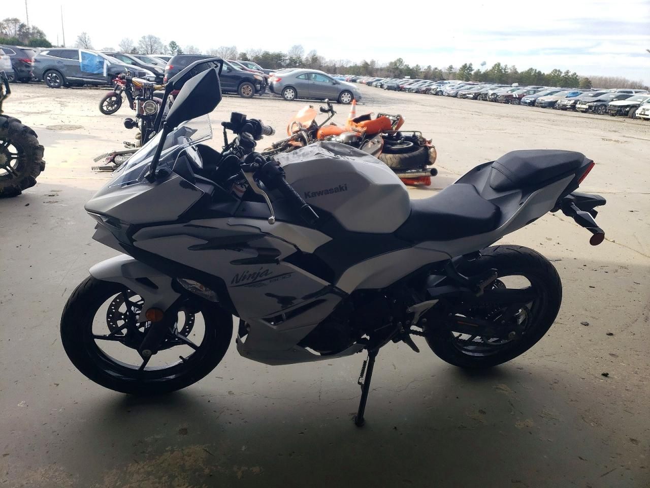 2025 Kawasaki EX500 H