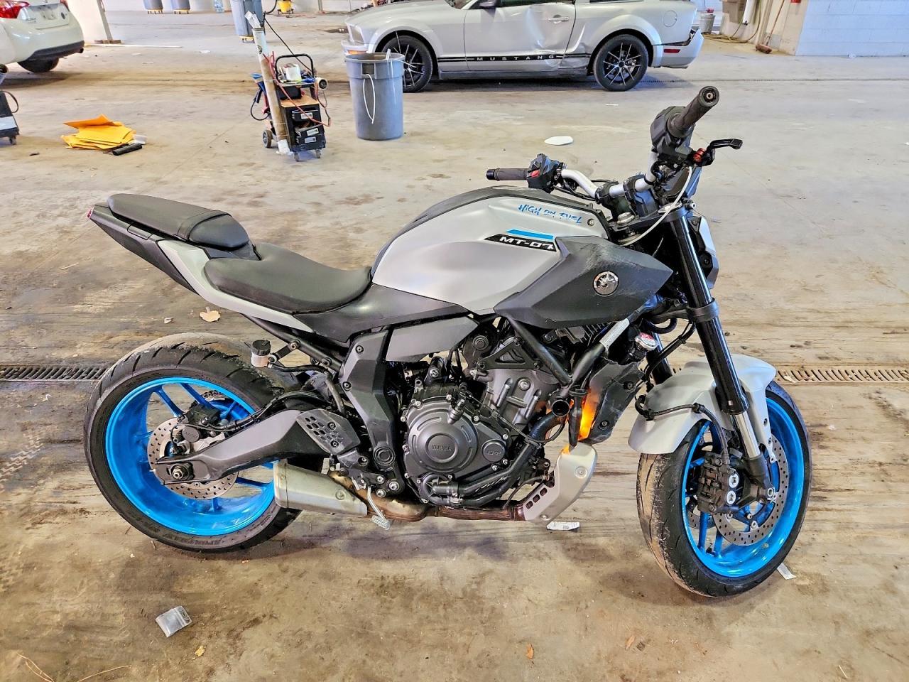 2025 Yamaha MTN690