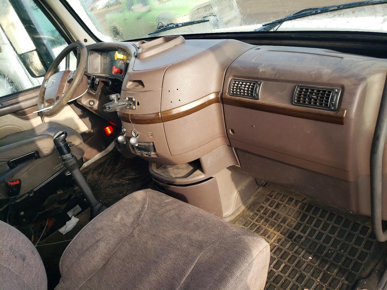 2016 Volvo VNL Semi Truck