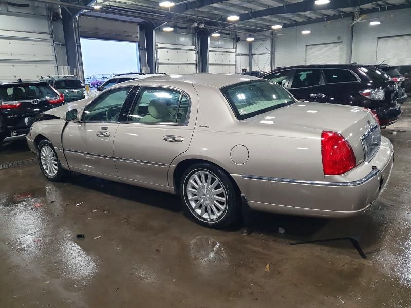 2003 Lincoln Town car Executive