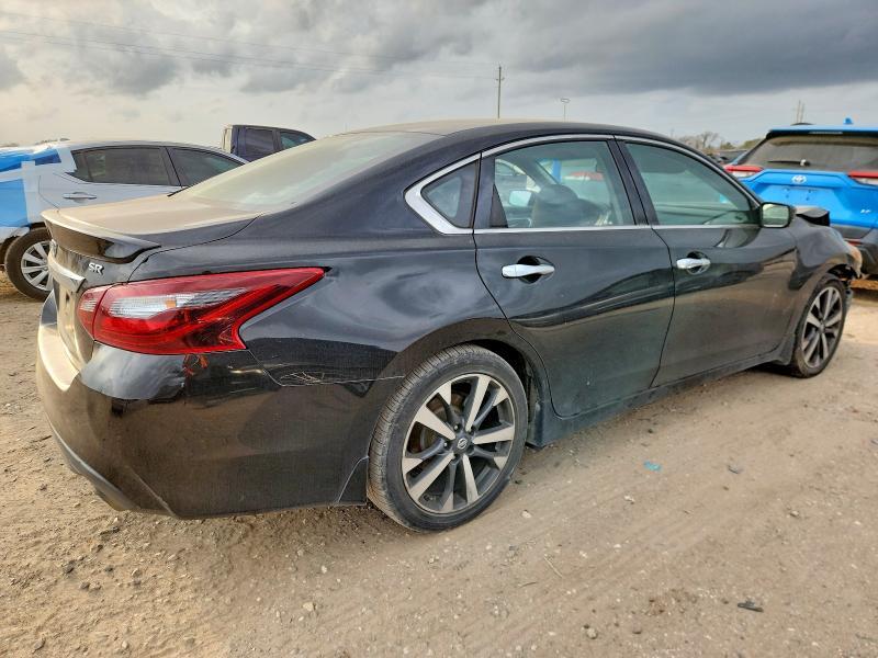 2017 Niss Altima 2.5 sr