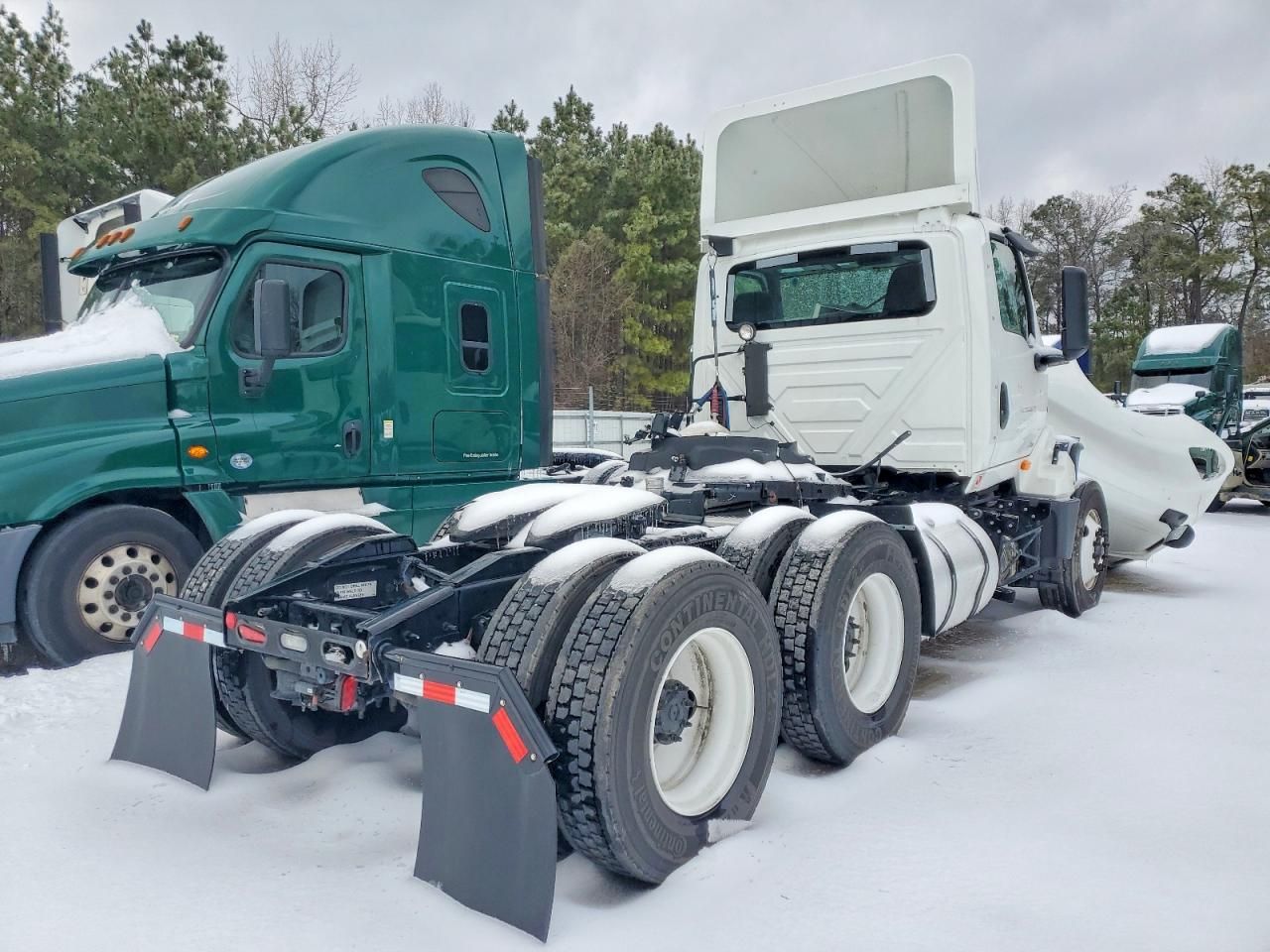 2024 International LT625-Semi Truck