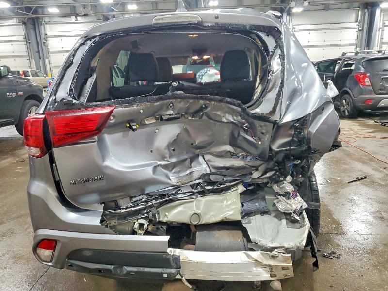 2018 Mitsubishi Outlander se