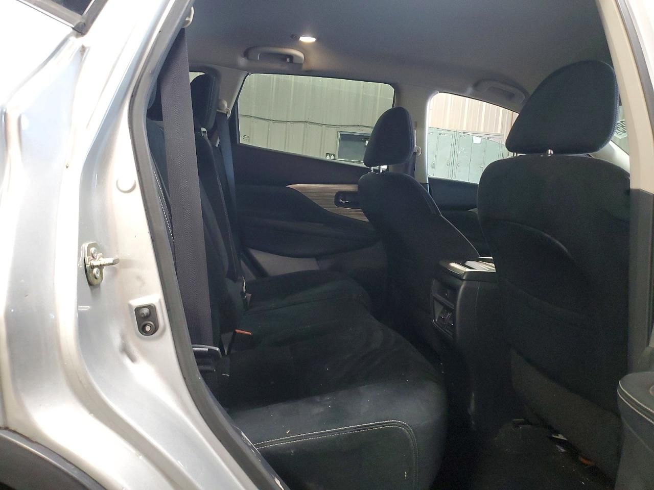 2016 Nissan Murano s