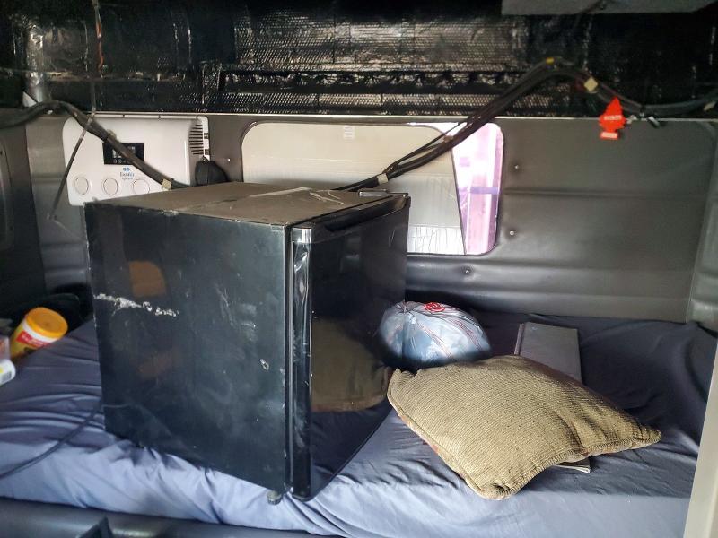 2003 Peterbilt 379EXHD-Semi Truck