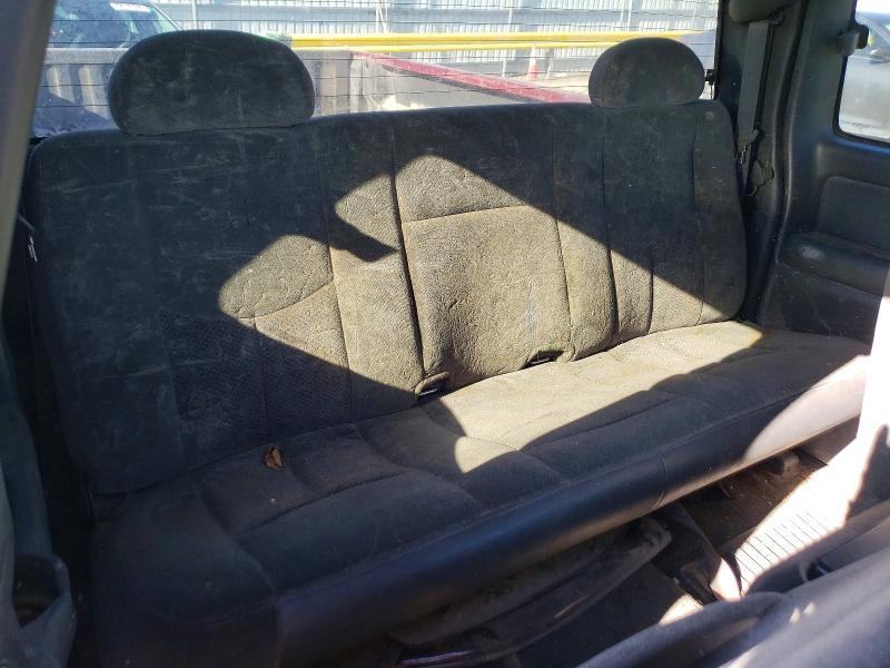 2004 Chevrolet Silverado C1500