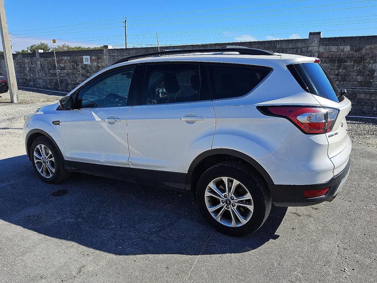 2018 Ford Escape se