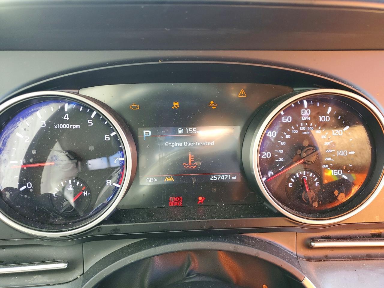 2023 KIA Carnival lx