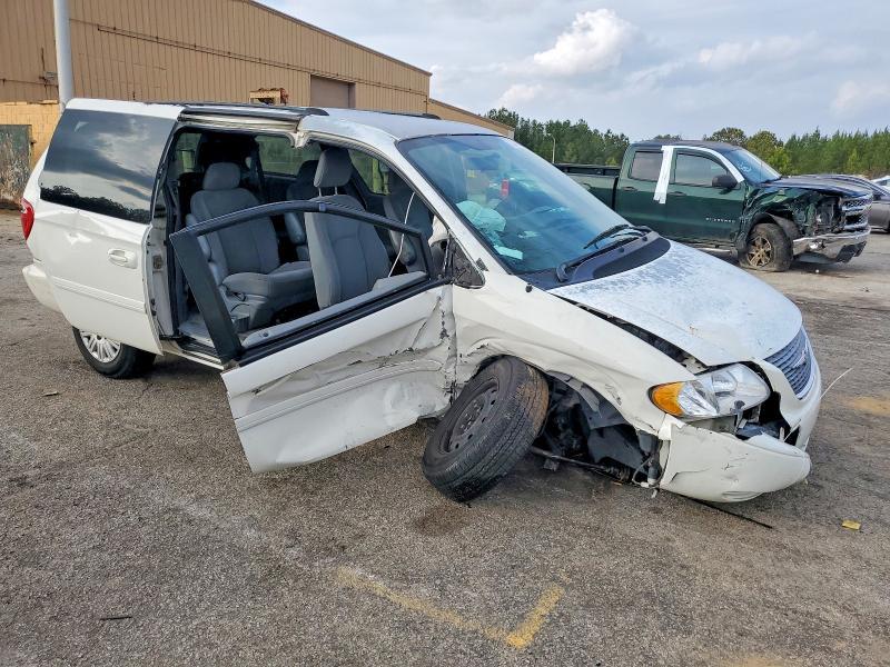 2004 Chrysler Town & Country lx