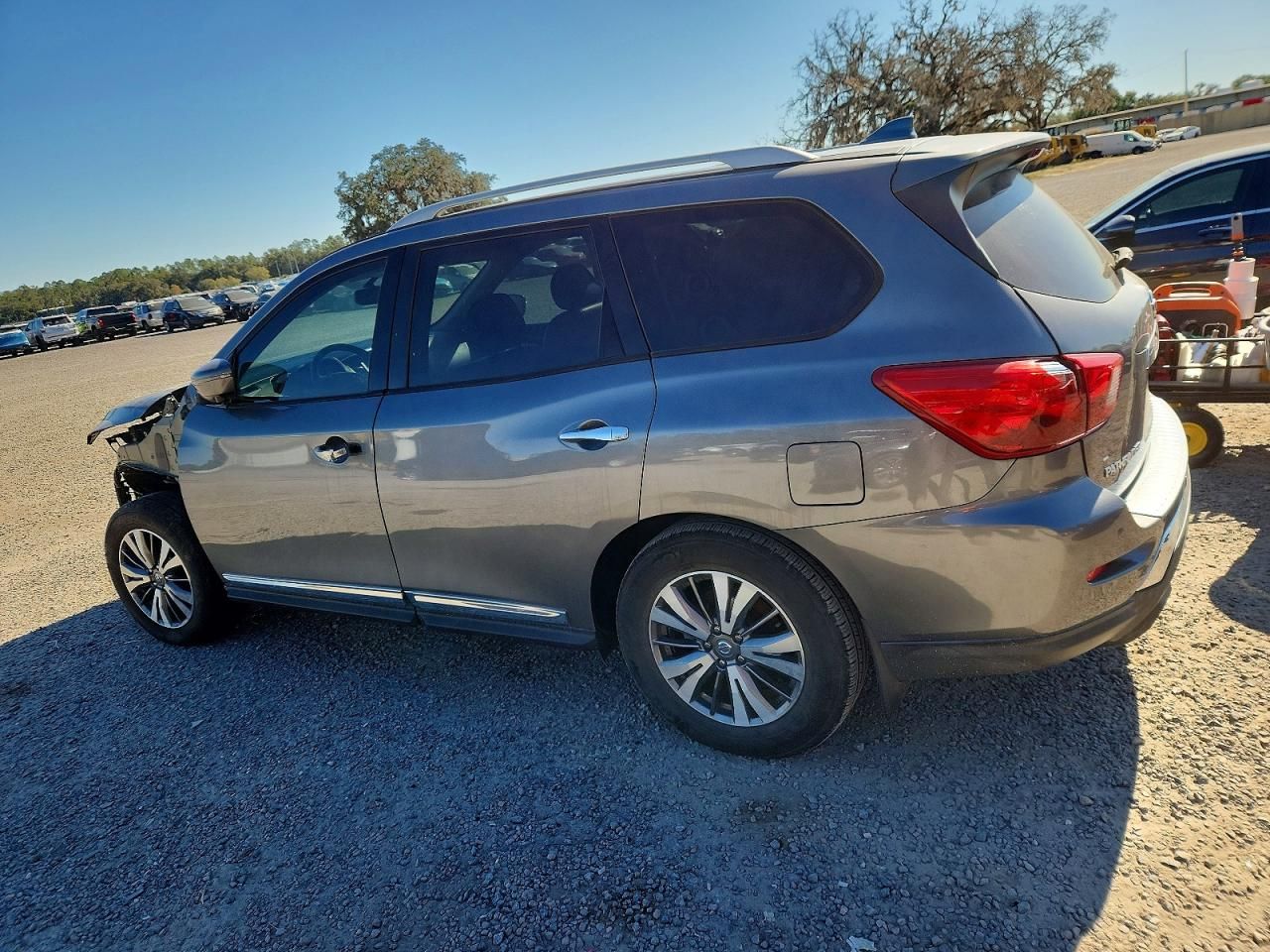 2020 Nissan Pathfinder Platinum
