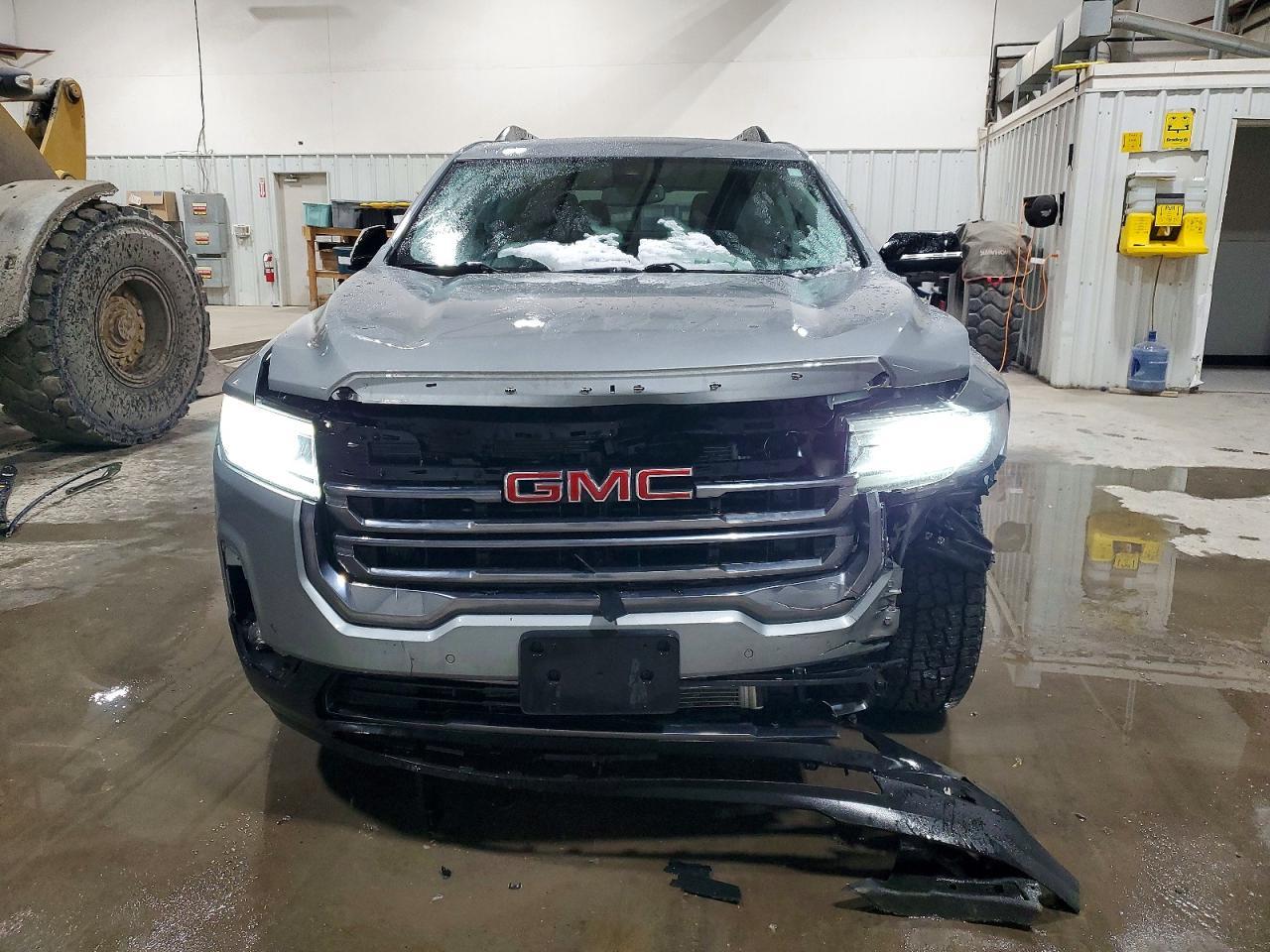 2023 GMC Acadia AT4