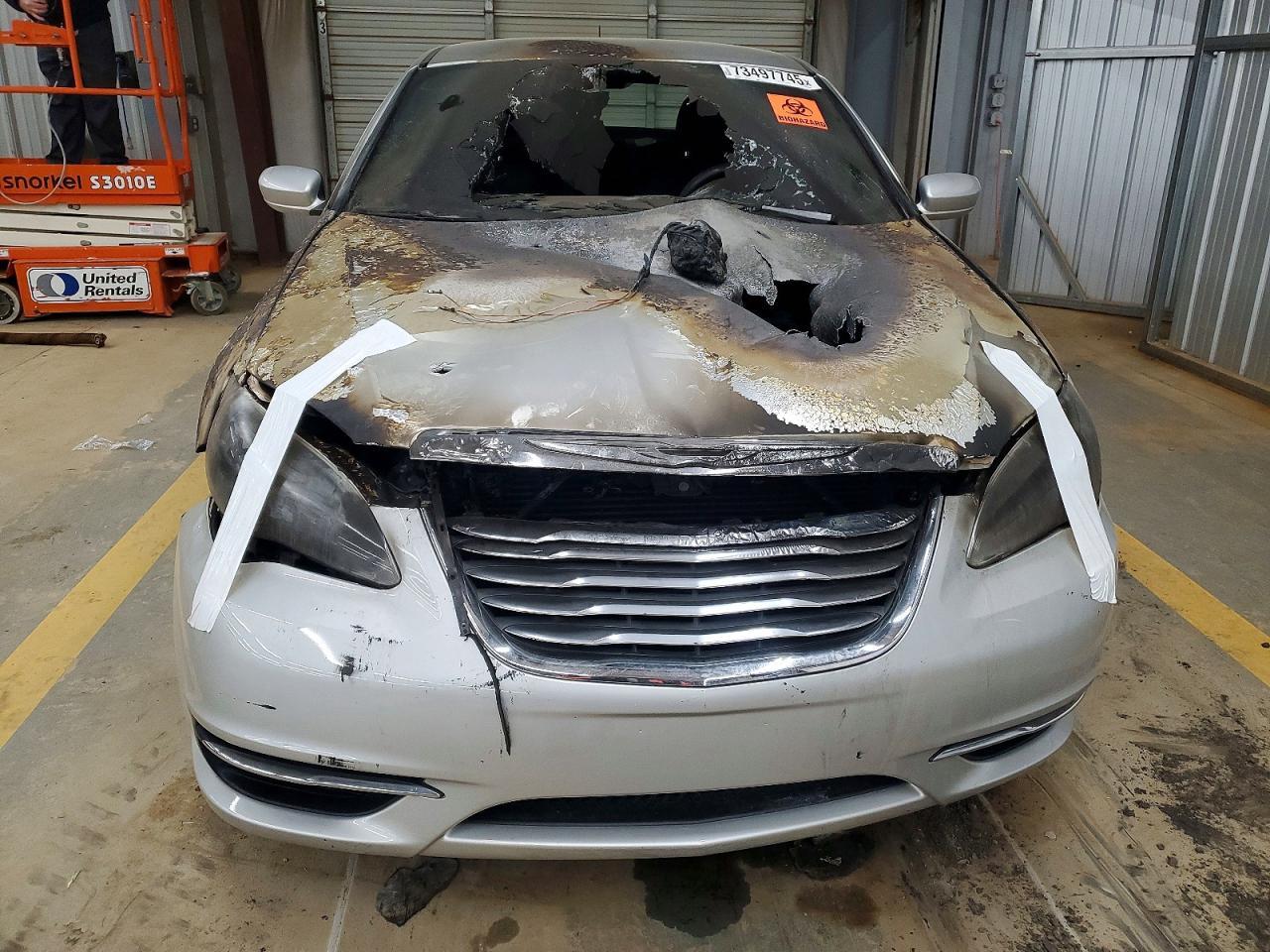 2012 Chrysler 200 lx