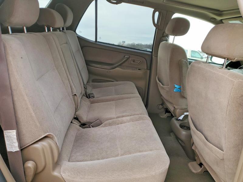 2003 Toyota Sequoia SR5