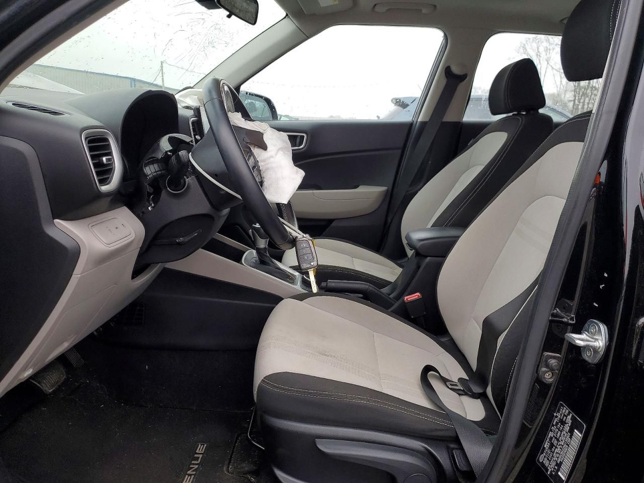 2022 Hyundai Venue sel