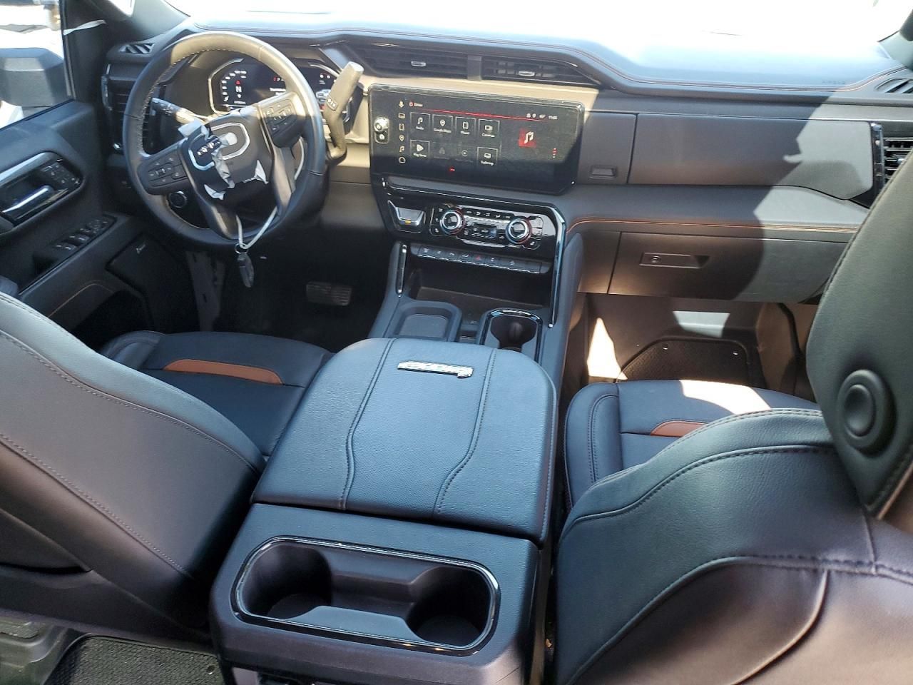 2025 GMC Sierra K2500 AT4