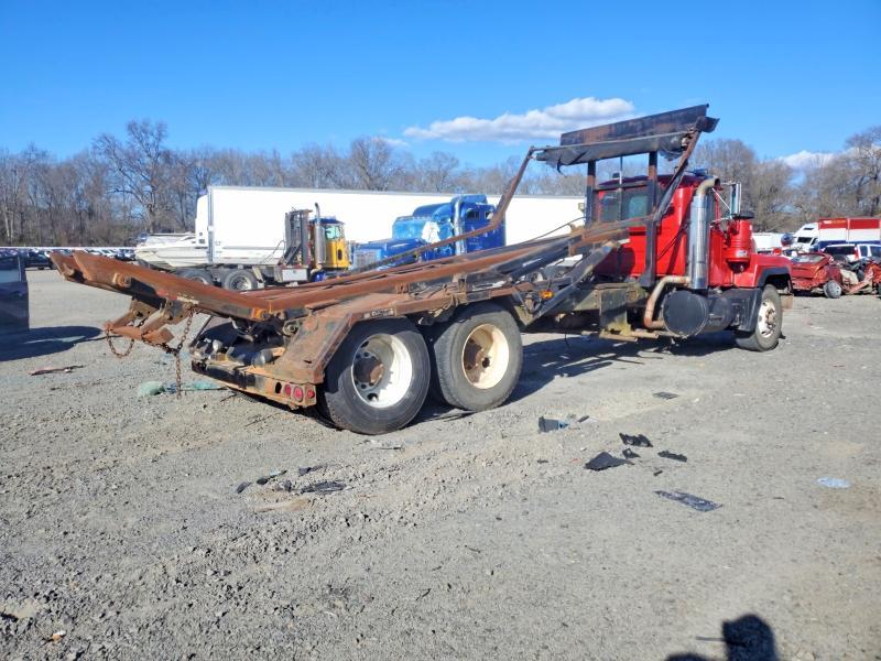 2000 Mack RD600 Rollback TOW Truck