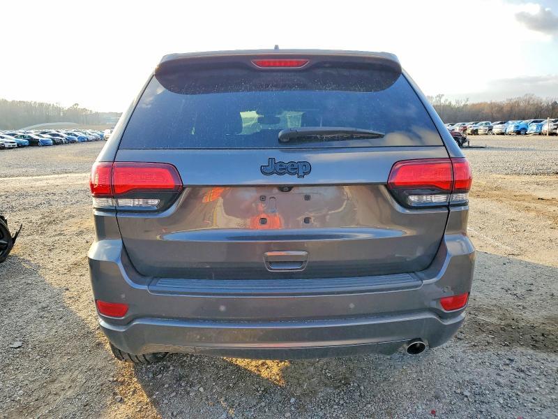 2019 Jeep Grand Cherokee Laredo