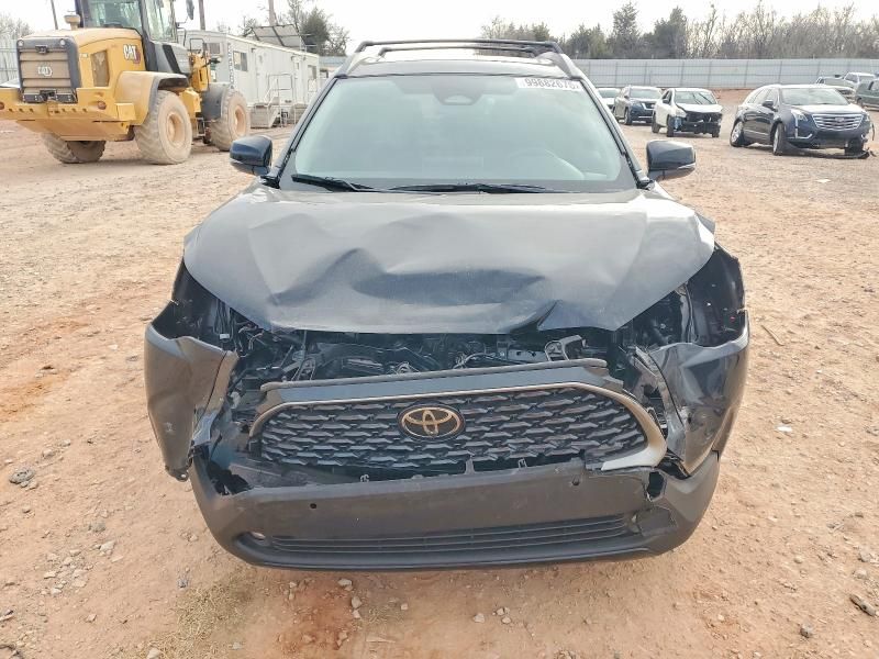 2025 Toyota Corolla Cross xle