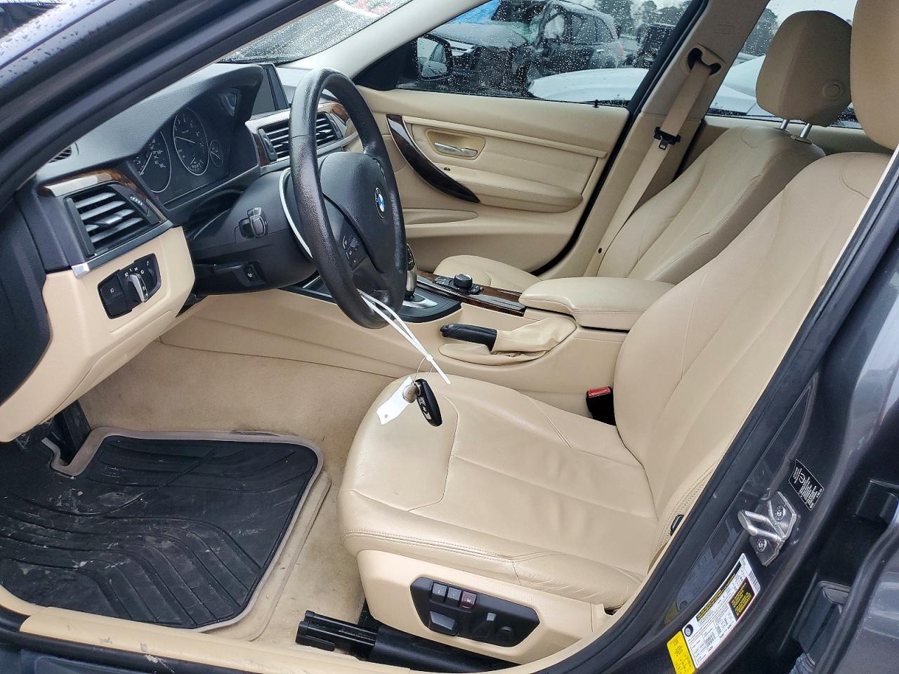 2013 BMW 328 i