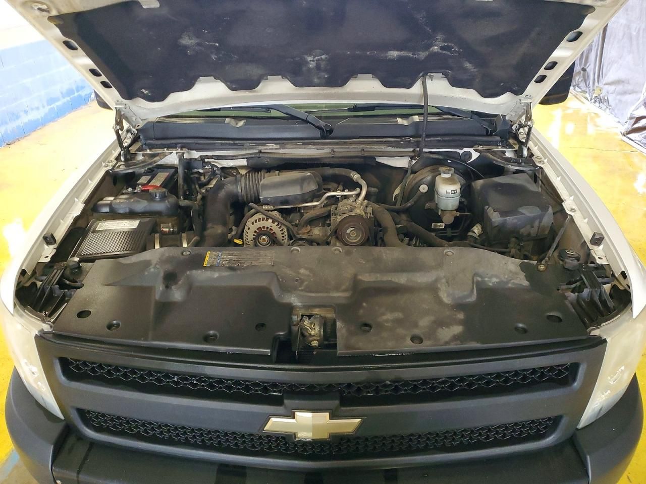 2008 Chevrolet Silverado Utility / Service Truck