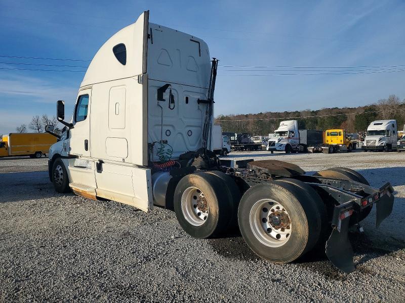 2019 Freightliner Cascadia 126 Semi Truck