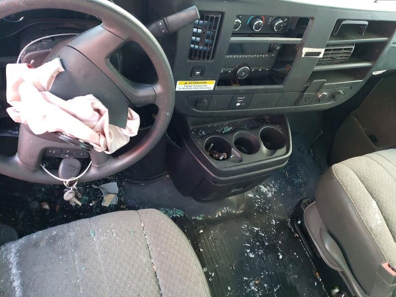 2017 Chevrolet Express Utility / Service van