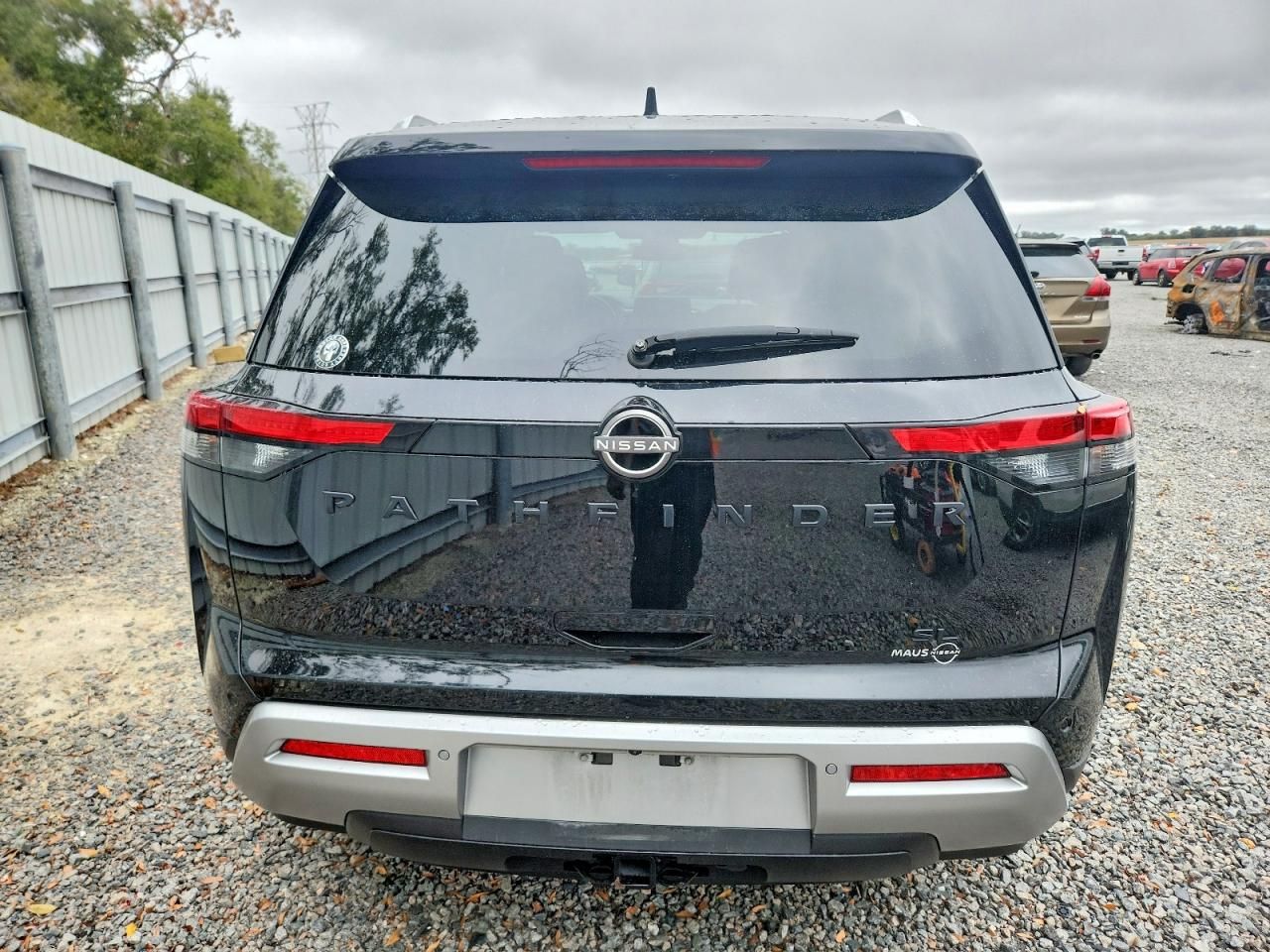 2022 Nissan Pathfinder sl