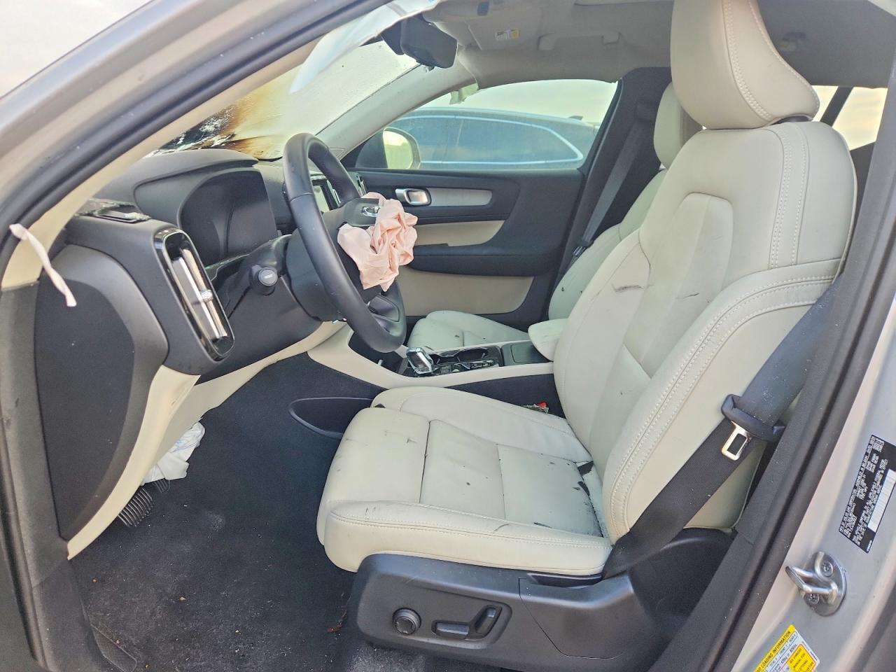 2024 Volvo Xc40 Plus