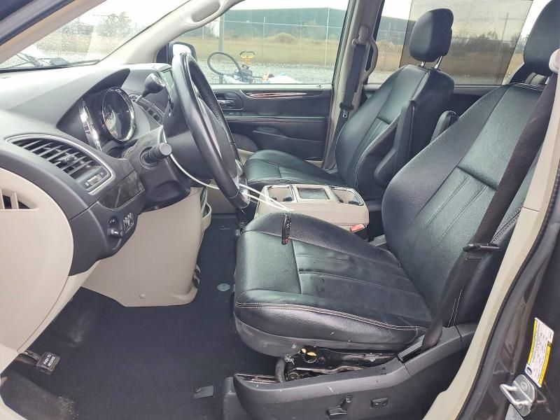 2015 Chrysler Town & Country Touring