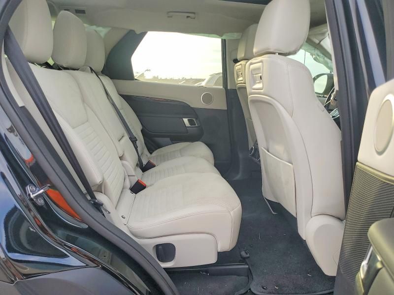 2023 Land Rover Discovery s