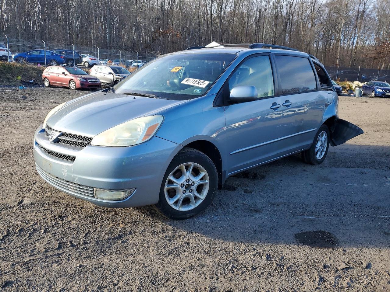 2004 Toyota Sienna xle