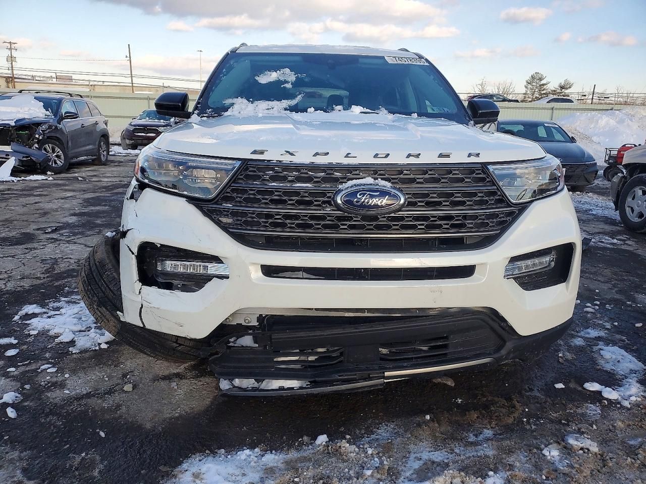 2023 Ford Explorer xlt