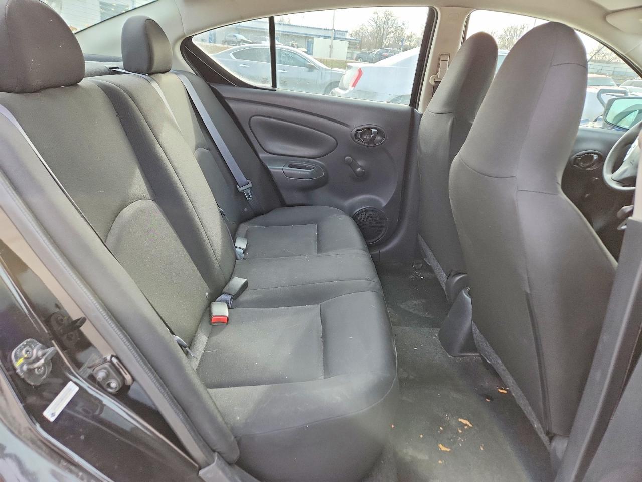 2016 Nissan Versa s