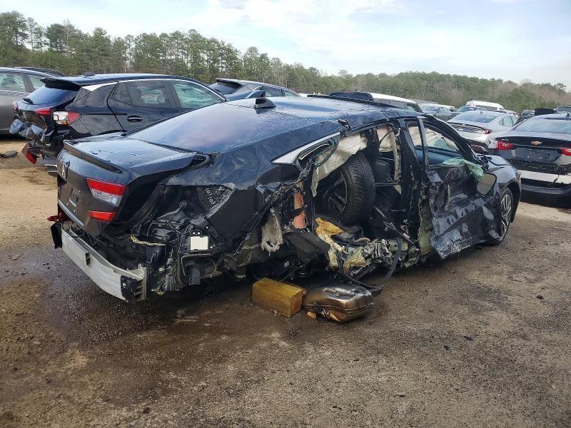 2018 Honda Accord Touring Hybrid