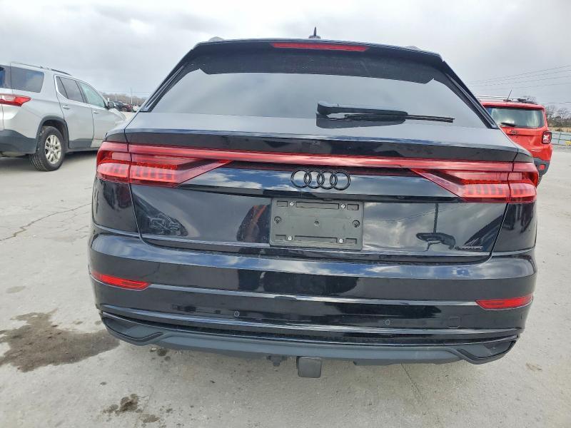 2021 Audi Q8 Premium