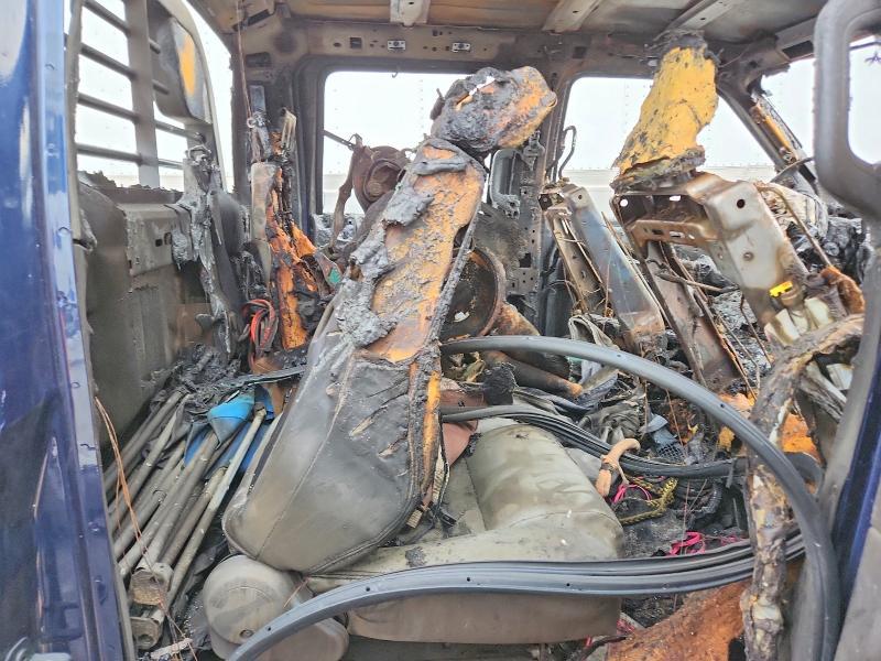 2013 Ford F450 Super Duty Flatbed Truck