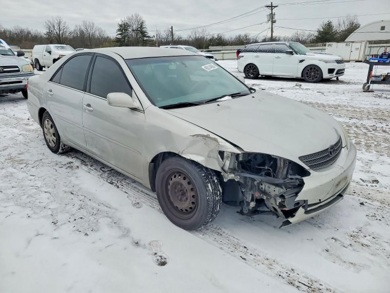 2004 Toyota Camry le