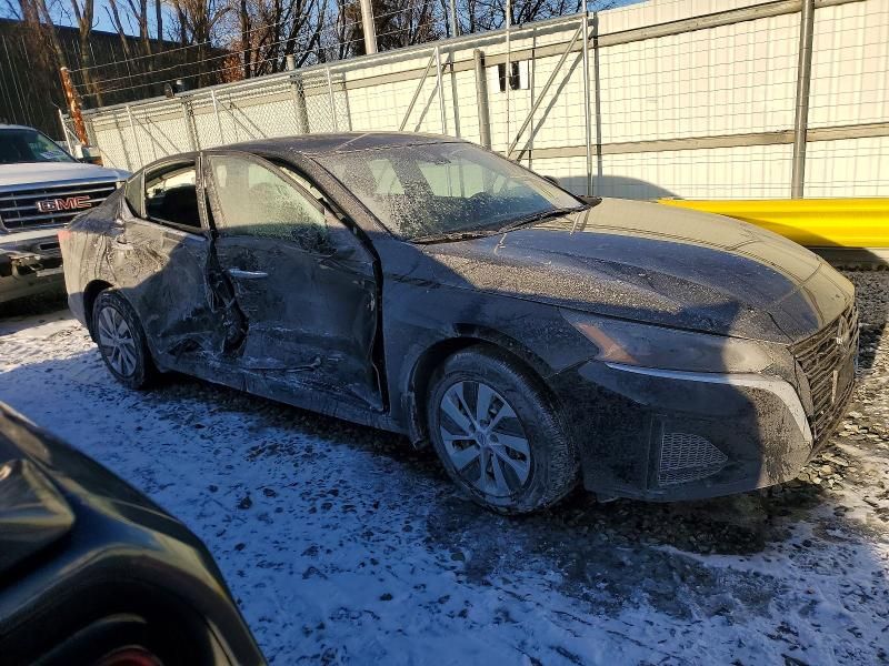 2025 Nissan Altima s