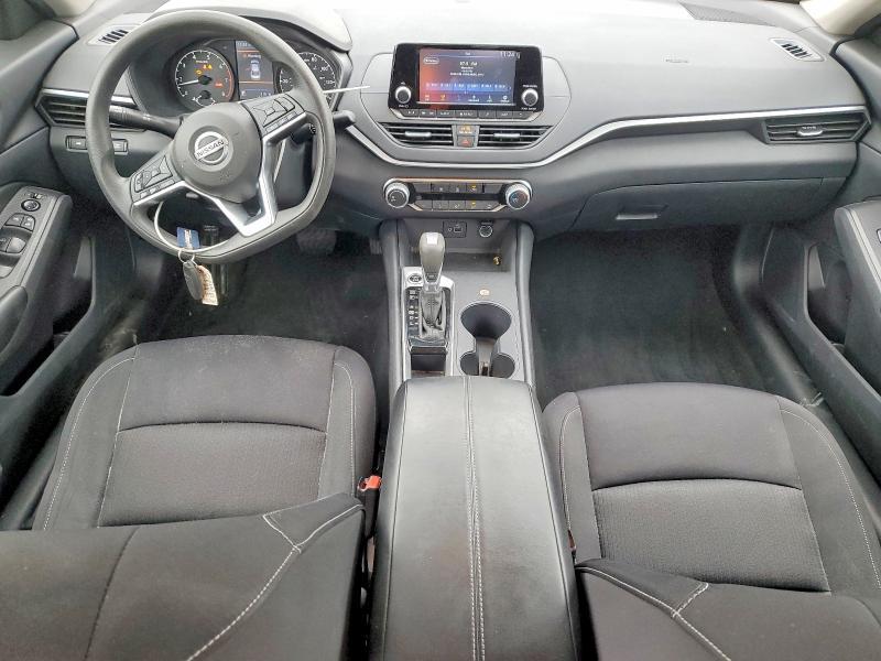 2022 Nissan Altima s