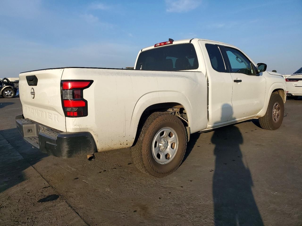 2022 Nissan Frontier s