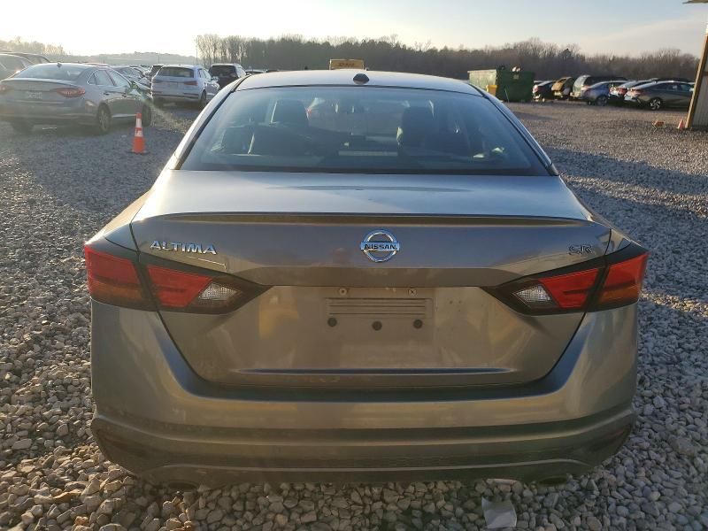 2021 Nissan Altima sr