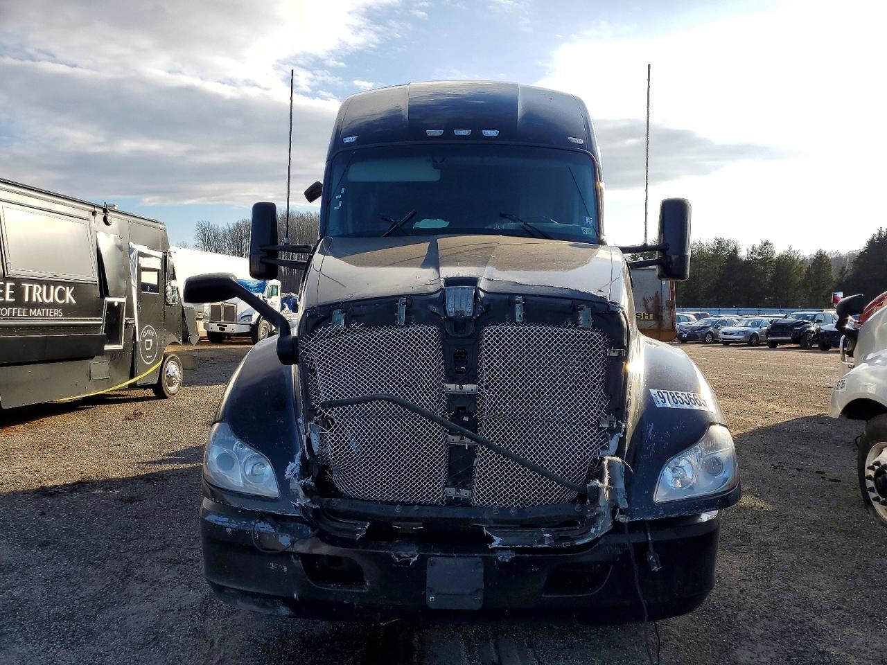 2020 Kenworth T680 Semi Truck