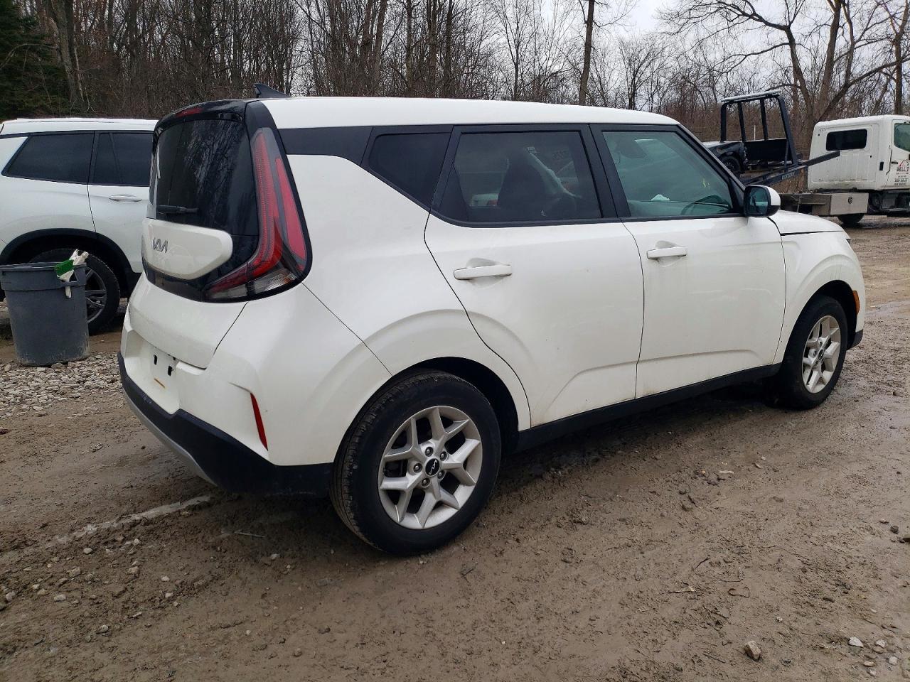 2023 KIA Soul lx