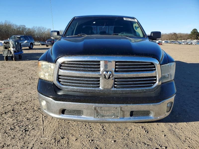 2014 Dodge RAM 1500 SLT